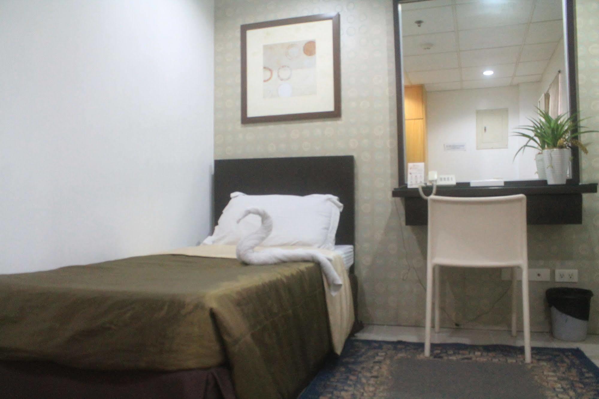 Orange Nest Hotel Manila Bagian luar foto