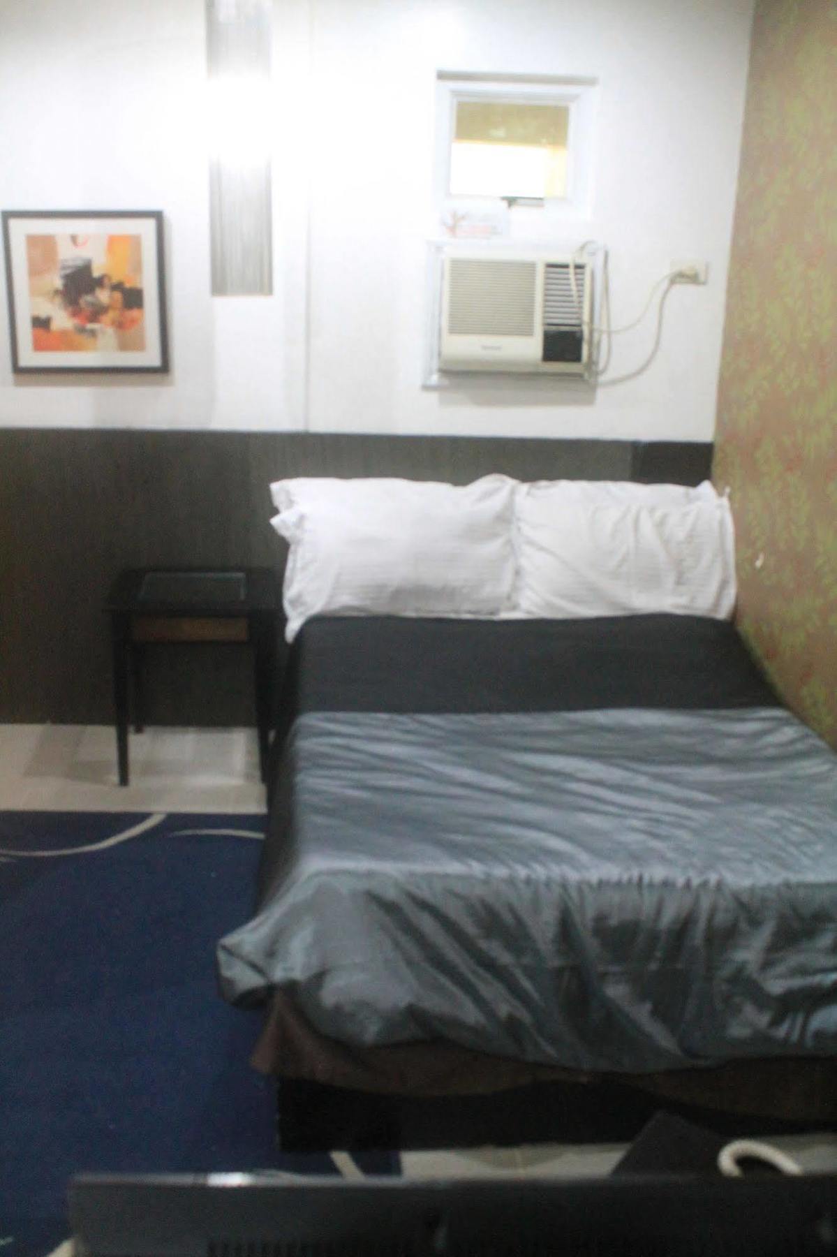 Orange Nest Hotel Manila Bagian luar foto